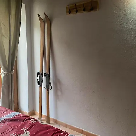 Beautiful With Covered Parking Apartment *